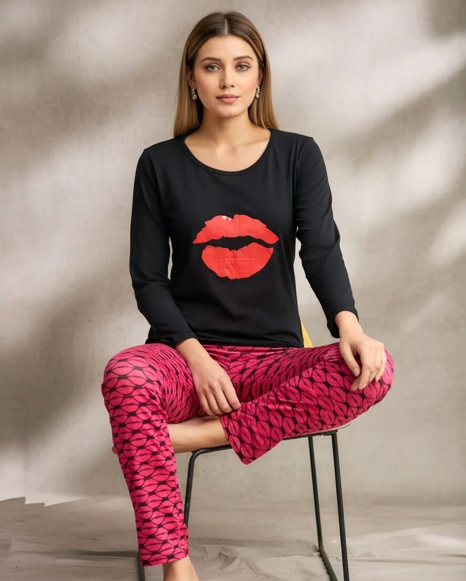 Chic Red Lips Printed Nightwear Set – Cozy Long Sleeve Shirt & Printed Pajamas