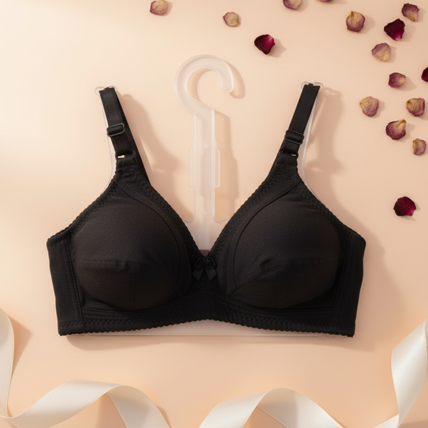 Close-up of comfortable cotton-fabric padded bra for ladies in Karachi.